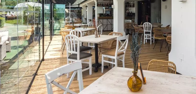 Hotelli Anoreta Suites