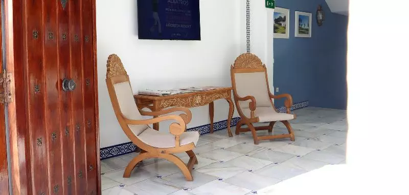 Hotelli Anoreta Suites