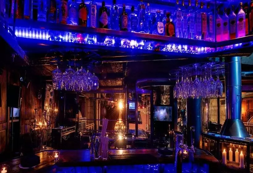 هتل Backstage Boutique Spa