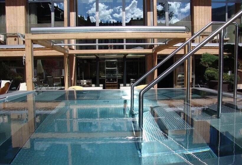 هتل Backstage Boutique Spa