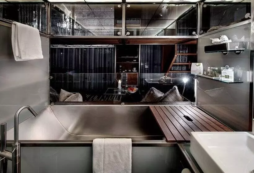 هتل Backstage Boutique Spa