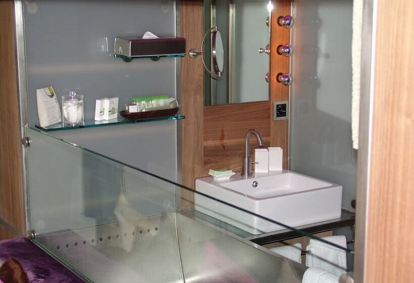 هتل Backstage Boutique Spa