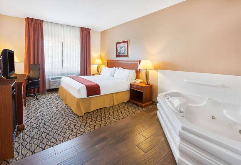 هتل Baymont By Wyndham Chelsea