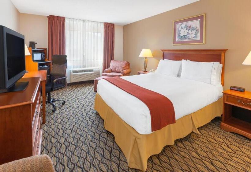 هتل Baymont By Wyndham Chelsea