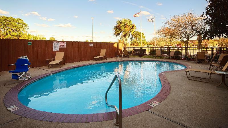 Best Western Plus Executive Hotel & Suites