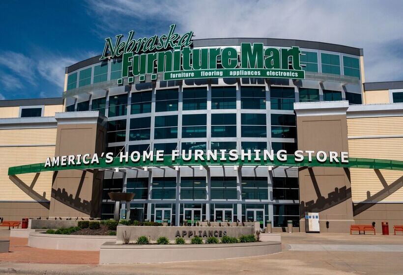 בית מלון כפרי Best Western Plus Kc Speedway Inn & Suites