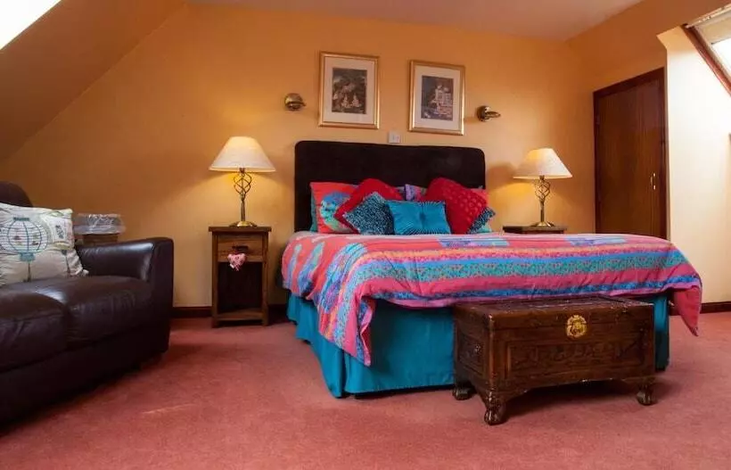 فندق Dunhallin House