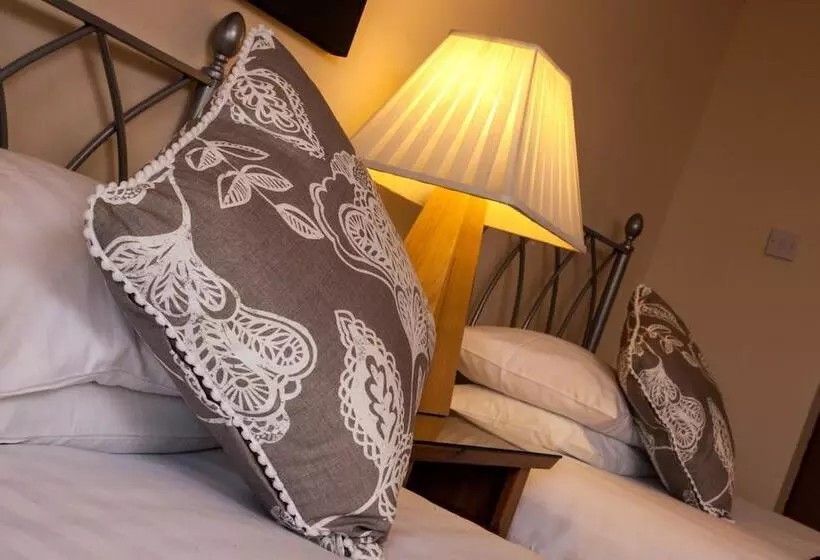 فندق Dunhallin House