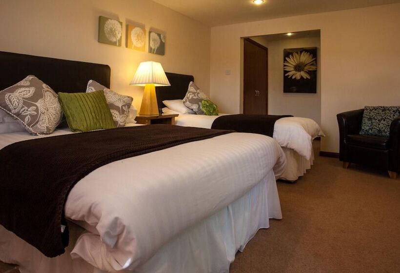 Hotel Dunhallin House