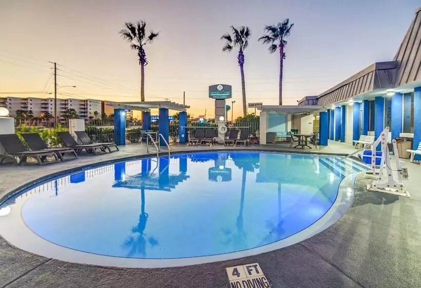 호텔 Emerald Coast Inn And Suites