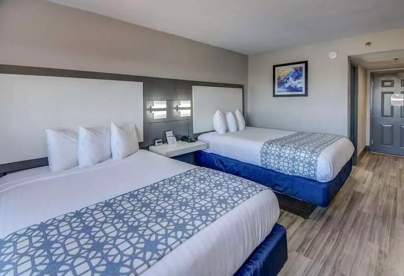 호텔 Emerald Coast Inn And Suites