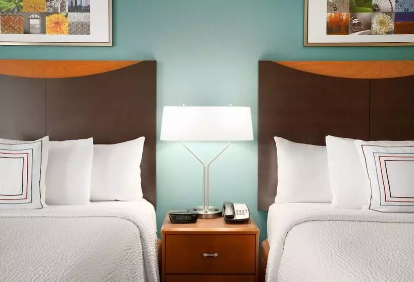 호텔 Comfort Inn & Suites Oklahoma City North Quail Springs