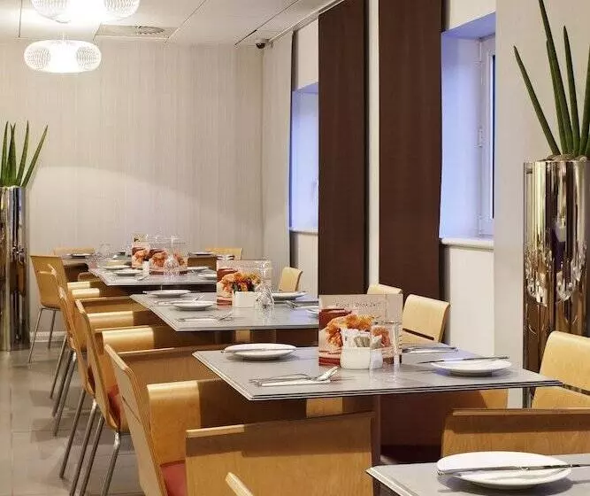 בית מלון כפרי Ibis Aberdeen Centre – Quayside