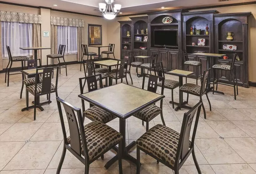 酒店 La Quinta Inn & Suites By Wyndham Livingston