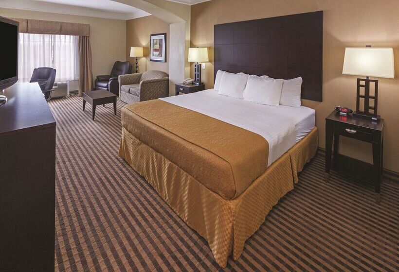 בית מלון כפרי La Quinta Inn & Suites By Wyndham Livingston