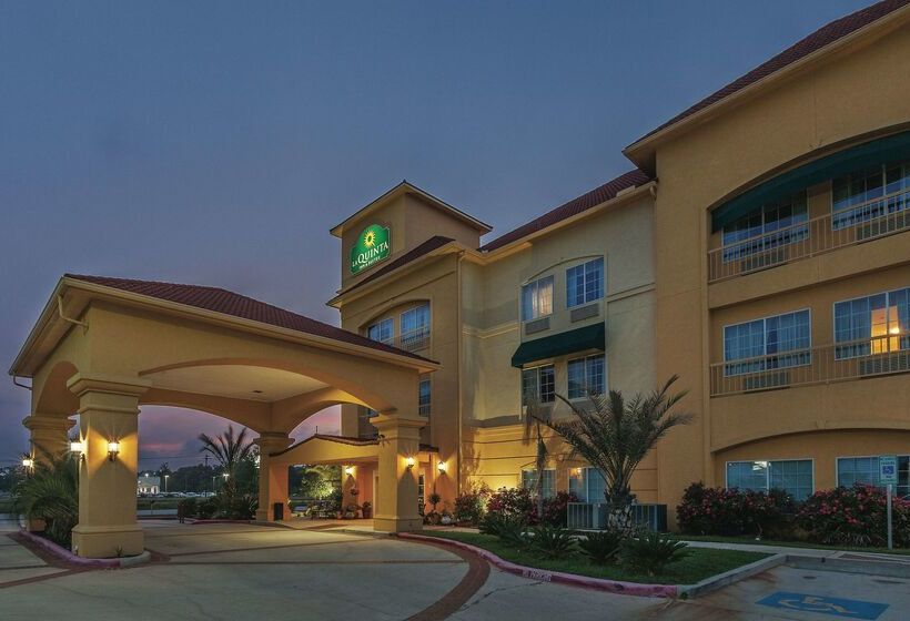 בית מלון כפרי La Quinta Inn & Suites By Wyndham Livingston