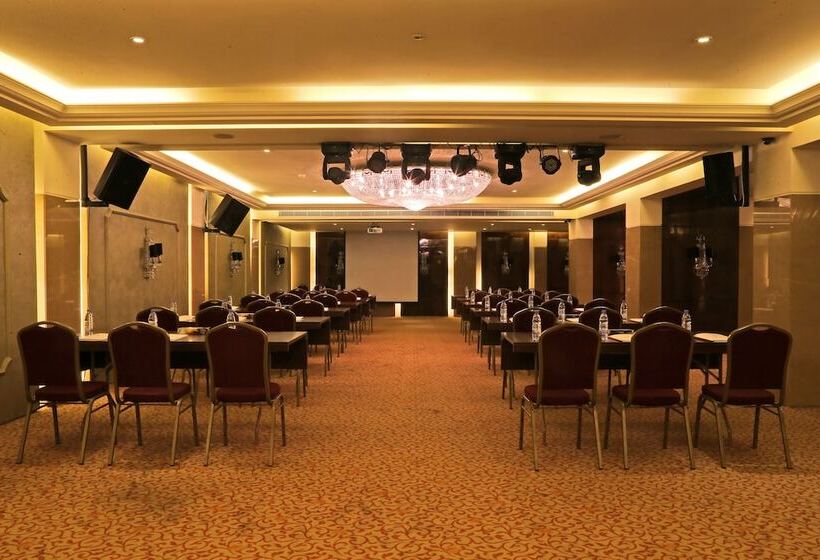 هتل Lancaster Suites Raouche