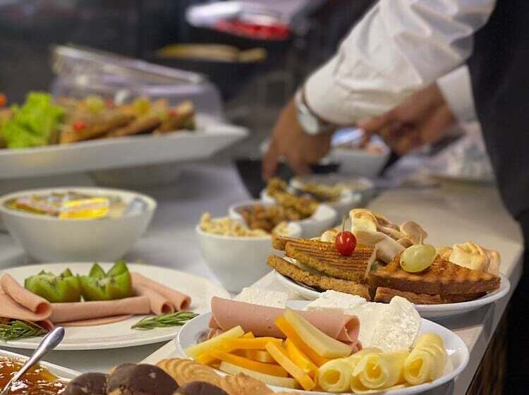 هتل Lancaster Suites Raouche