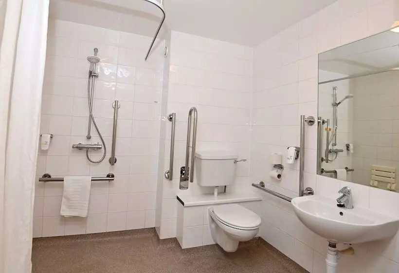 Hotel Meadow Farm Redditch By Marstons Inns