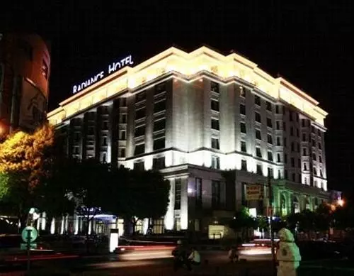 هتل Radiance