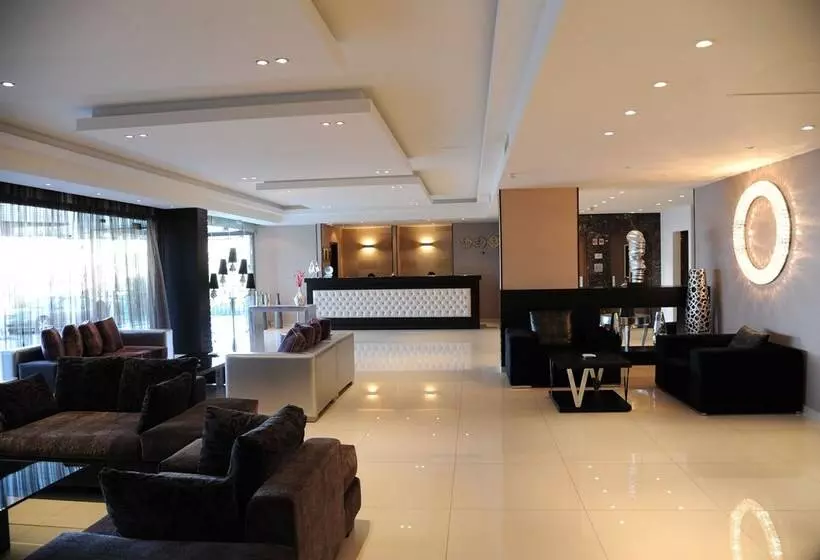 Отель Rivoli Palace