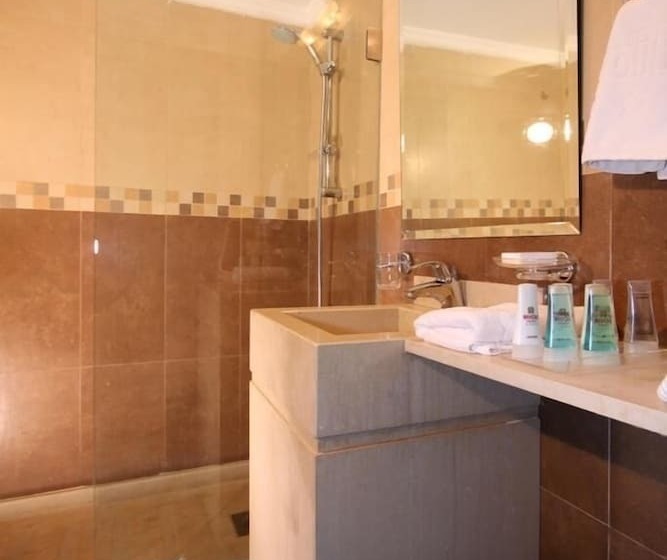 ホテル Rivoli Palace