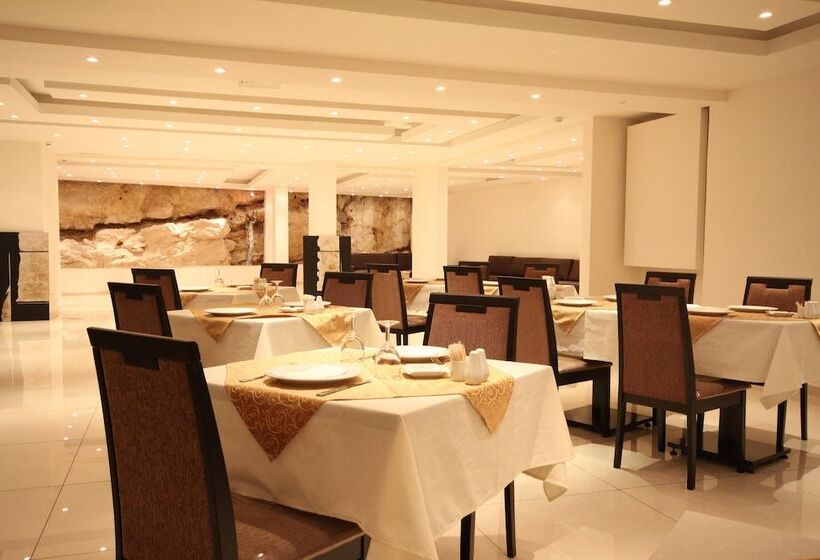 ホテル Rivoli Palace