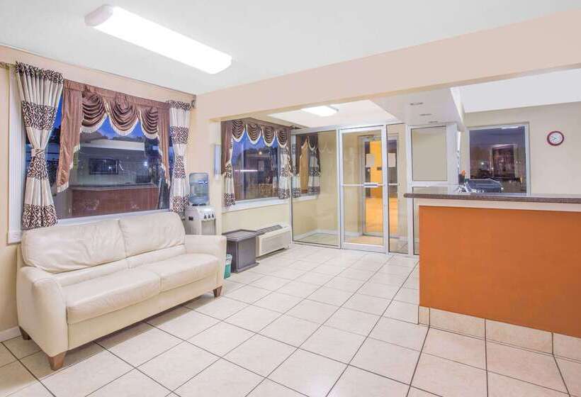 ホテル Super 8 By Wyndham Jasper