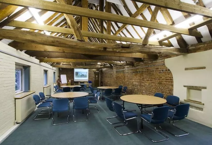 Hotel The Coach House At Missenden Abbey