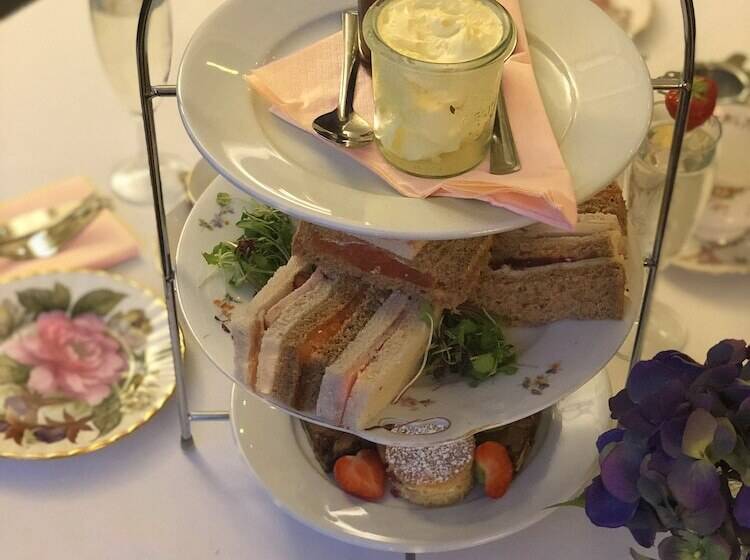 호텔 The Coach House At Missenden Abbey