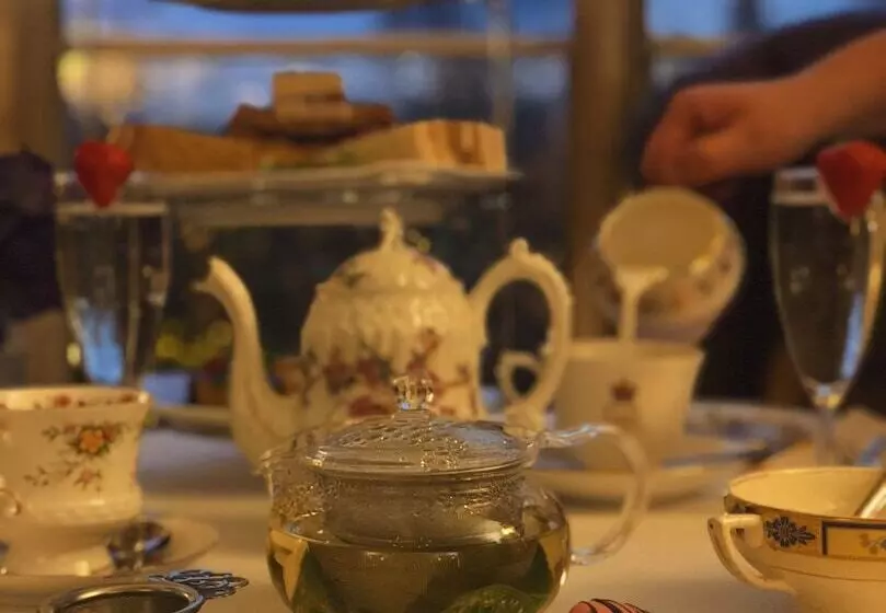 Hotel The Coach House At Missenden Abbey