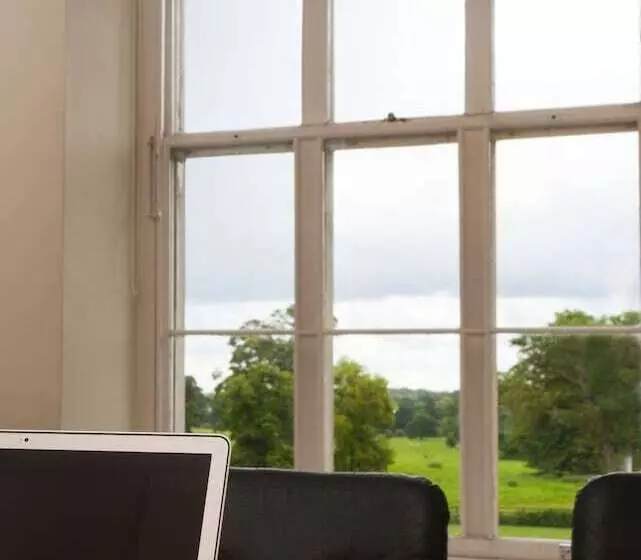 Hotel The Coach House At Missenden Abbey