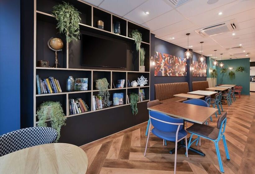 فندق Travelodge Manchester Upper Brook Street