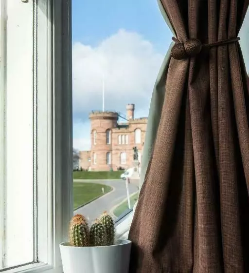 هاستل Bazpackers