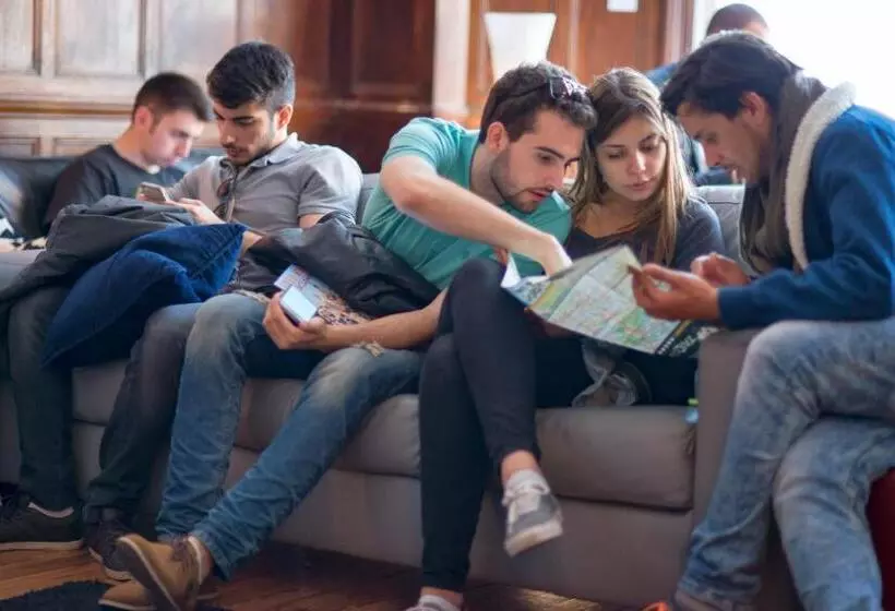 Astor Hyde Park Hostel