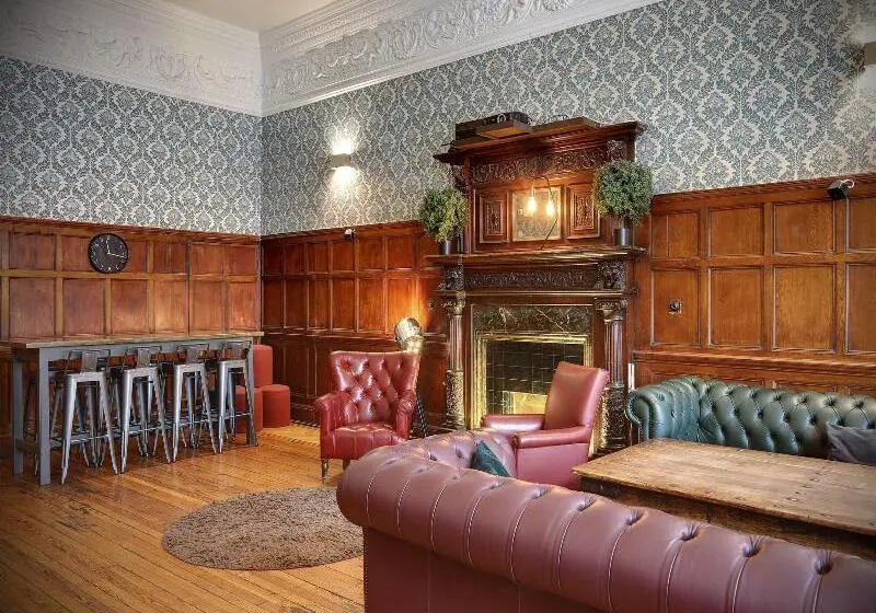 Astor Hyde Park Hostel