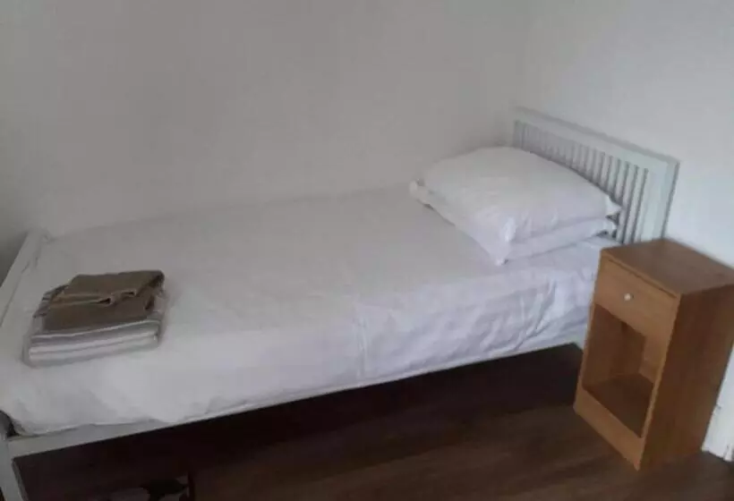 Bed and Breakfast Lantern House