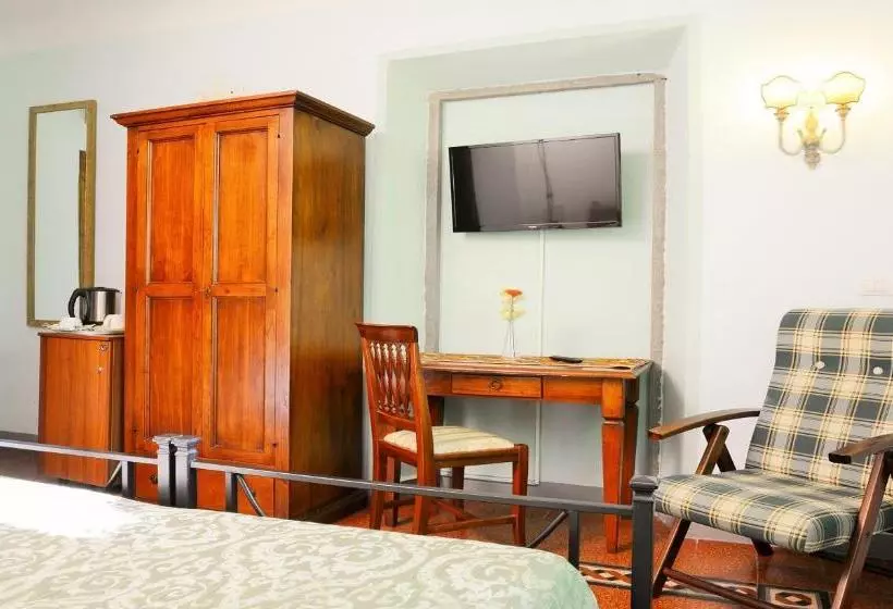 Aamiaismajoitus (B&B) Sani Tourist House