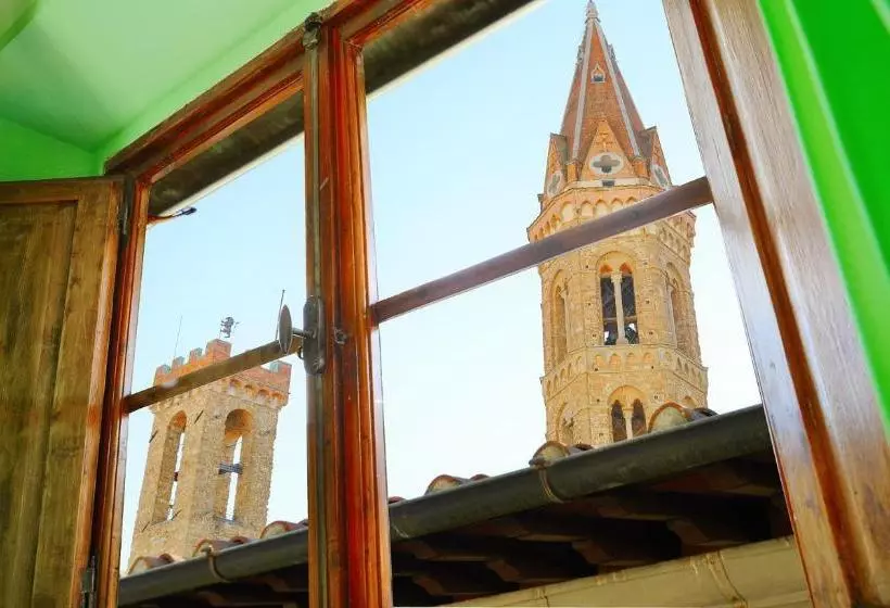 Aamiaismajoitus (B&B) Sani Tourist House