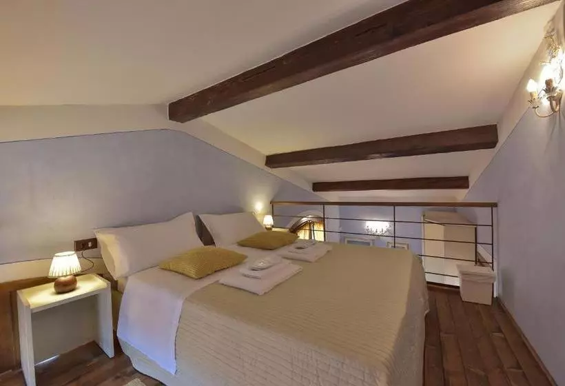 Aamiaismajoitus (B&B) Sani Tourist House