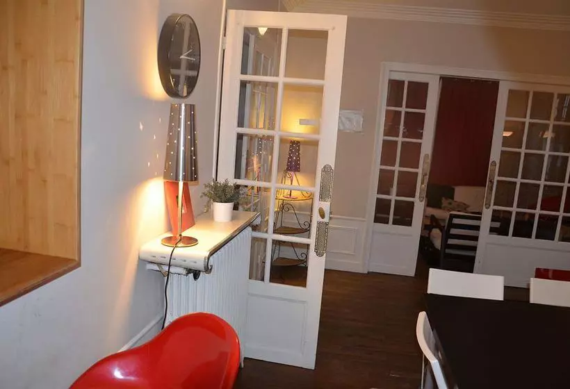 簡易ホテル Justabed