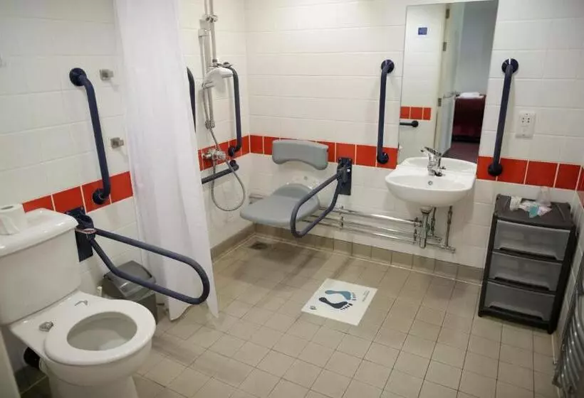 فندق فئة نجمة واحدة Princes Gardens