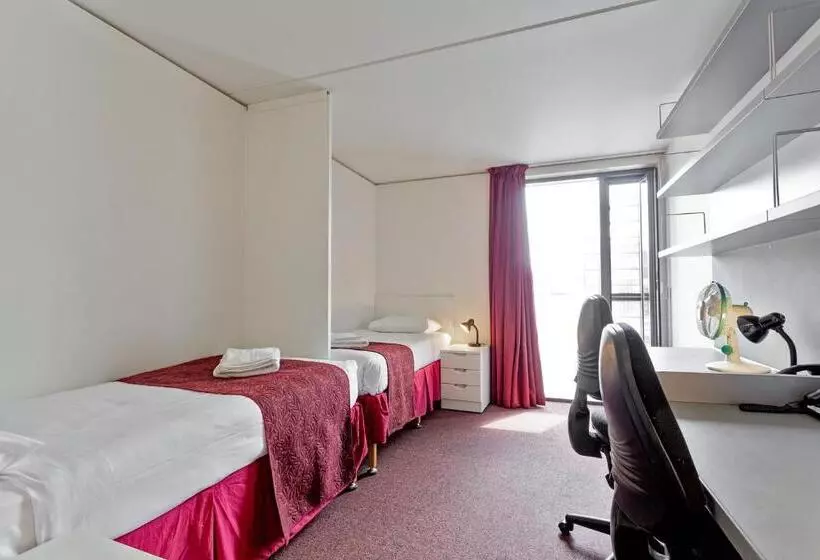 فندق فئة نجمة واحدة Princes Gardens