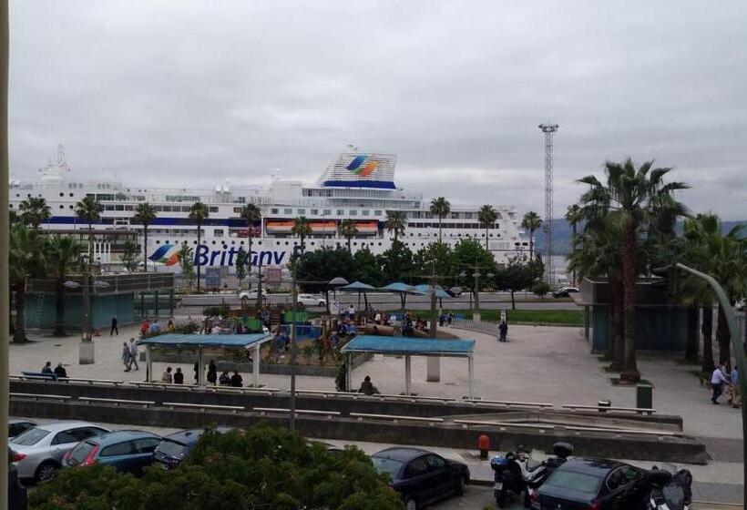 Hostel Royalty Albergue