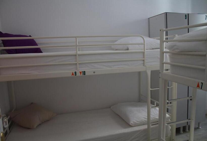 Hostel Royalty Albergue