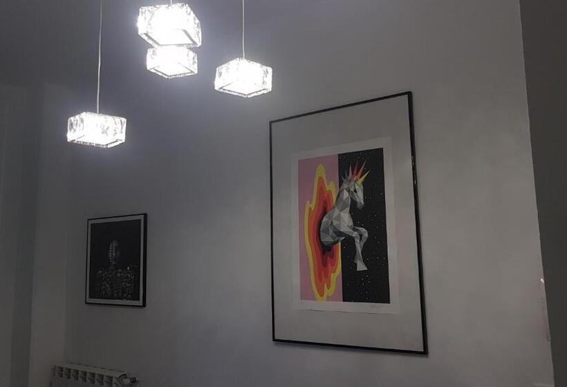 Hostel Royalty Albergue