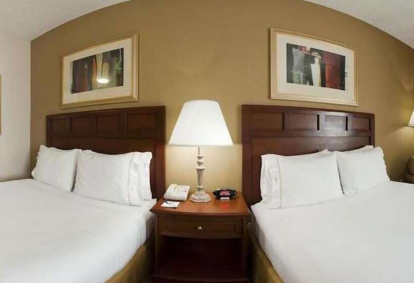 Отель Holiday Inn Express & Suites   El Dorado, An Ihg