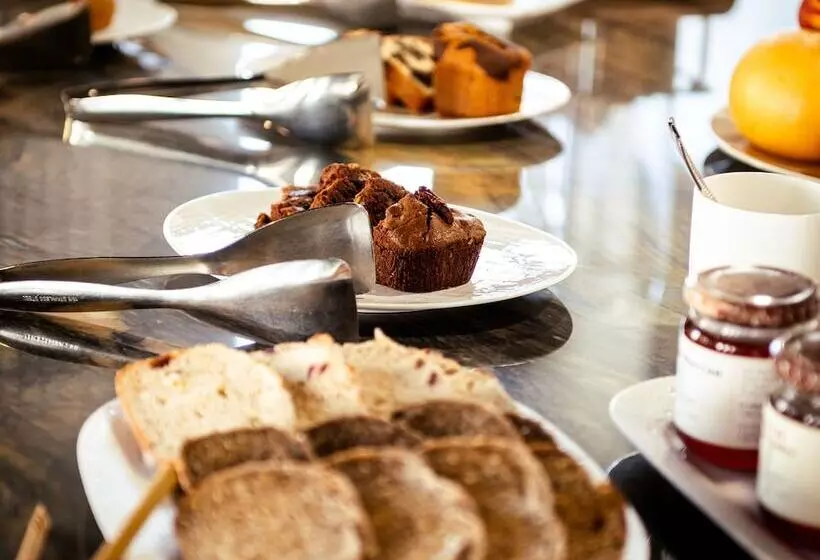 Отель Maison Doucet Relais & Châteaux