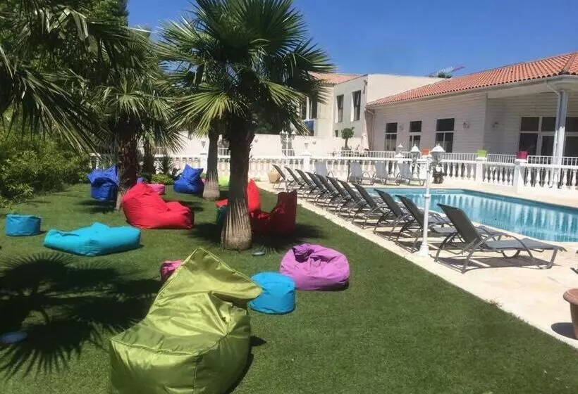 فندق & Restaurant Le Mejean Parc Des Expositions