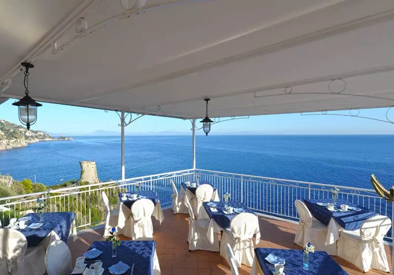 فندق Torre Saracena